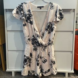 Women’s One❤️Clothing romper size Medium